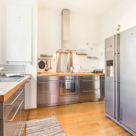 Alessia's Flat- L'8 E Mezzo * Milan