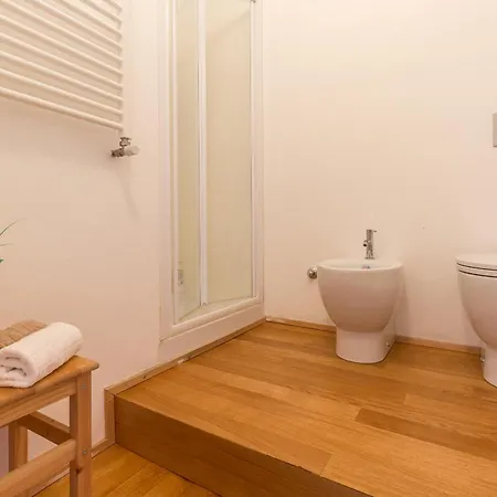 Alessia's Flat- L'8 E Mezzo * Milan